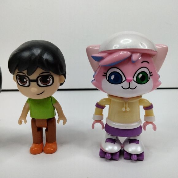 Remka Figures Asain Mom Dad Lexa Gill The Shark Ryans Doll family World Lot of 4 - Picture 3 of 16